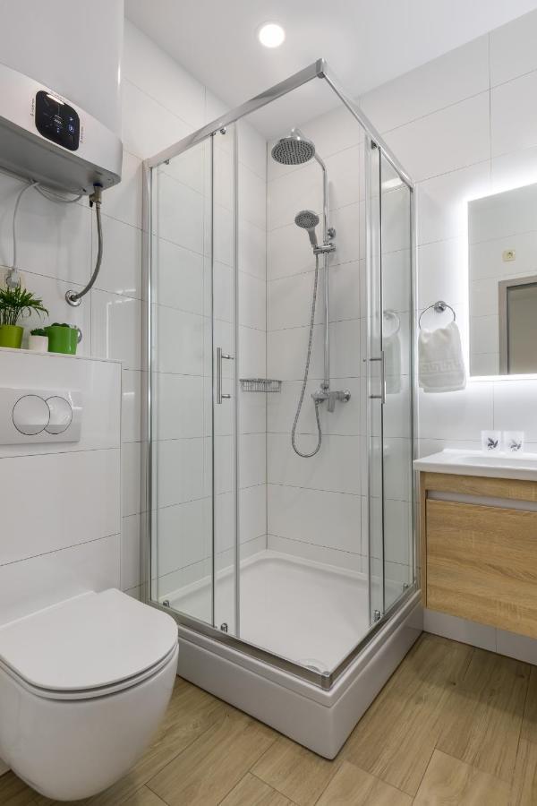 Luxurious Bona Fide Apartment Mimice